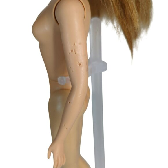 Vintage Barbie Mattel 2003 Rio de Janeiro Skipper #56882 Nude Auburn Hair - Picture 7 of 8